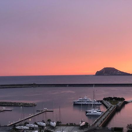 Pozzuoli B&B Exsofer Eksteriør billede